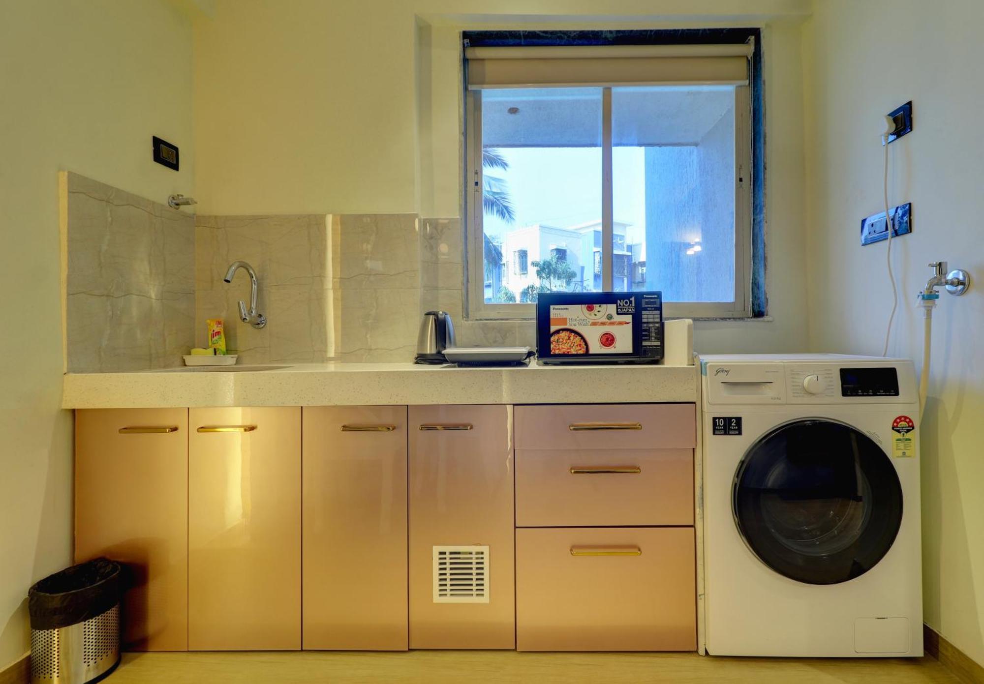 Home2 Studio Apartments مومباي المظهر الخارجي الصورة