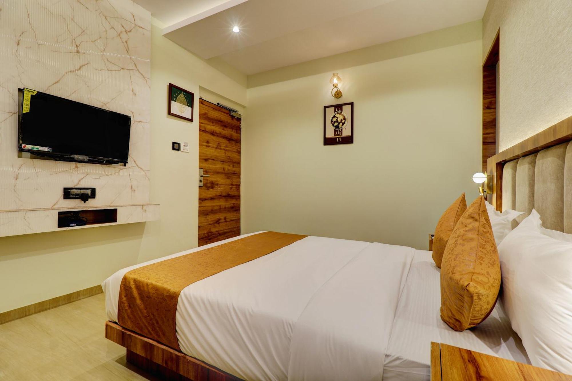 Home2 Studio Apartments مومباي المظهر الخارجي الصورة