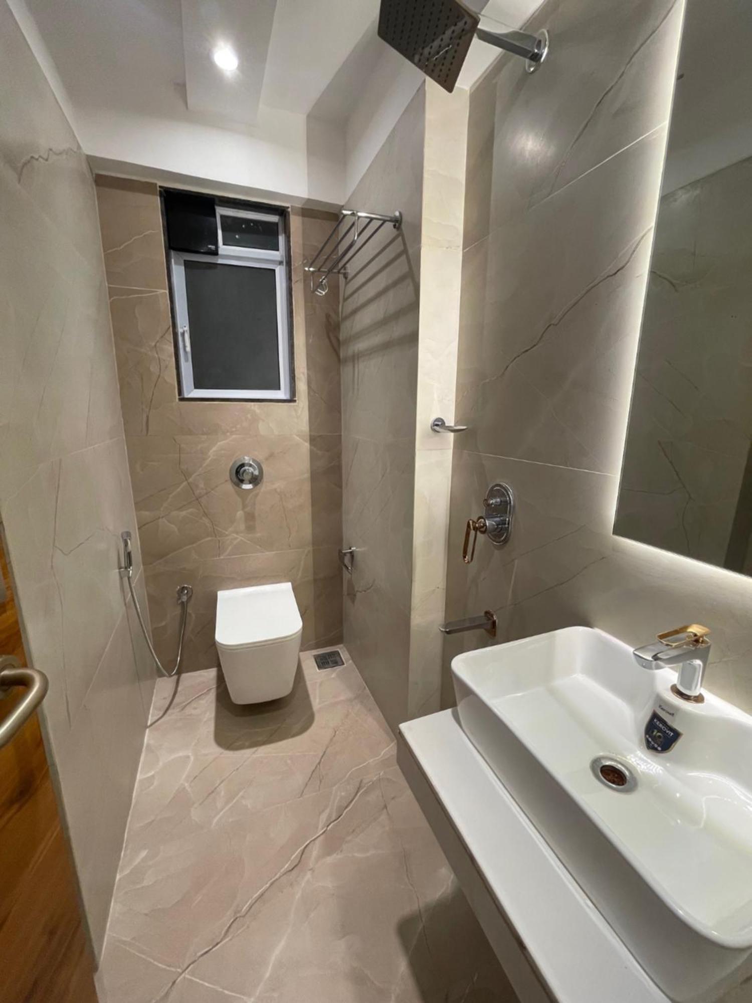Home2 Studio Apartments مومباي المظهر الخارجي الصورة